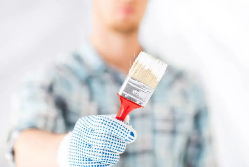 o que precisa para pintar uma parede ja pintada